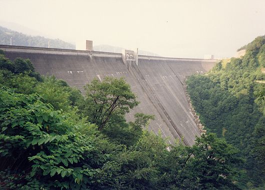 有峰ダム(1990.8.7)