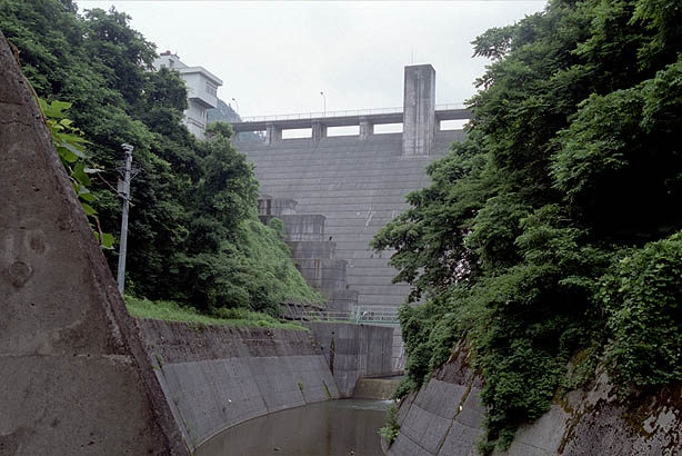 久知川ダム(2005.7.18)