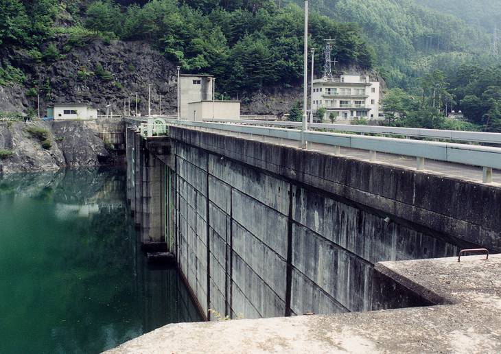 松川ダム(2000.8.15)