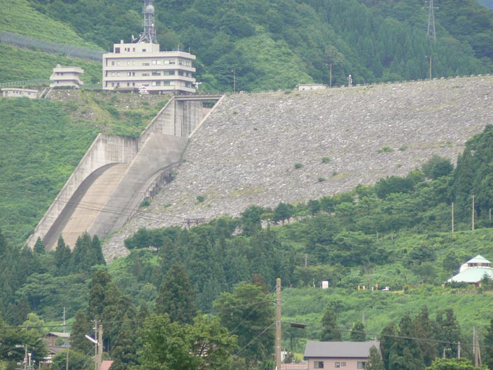 三国川ダム(2006.70.15)