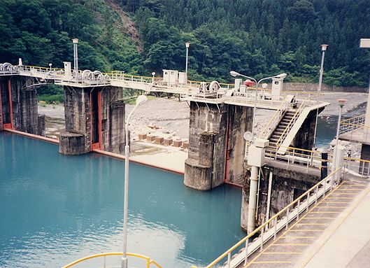 遠山川木沢ダム(1990.7.8)