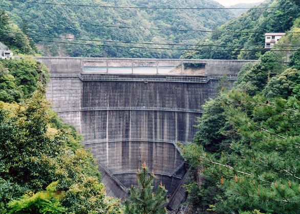 佐々並川ダム(2003.4.29)