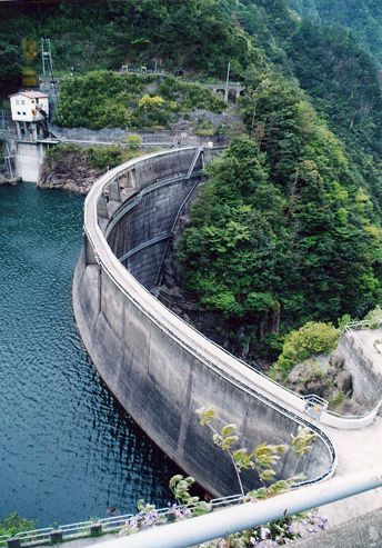佐々並川ダム(2003.4.29)