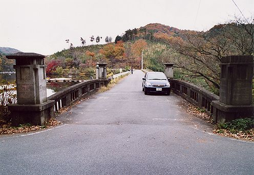 円良田ダム(2003.11.24)