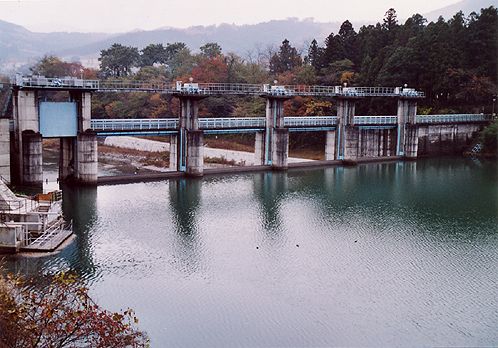 神水ダム(2003.11.24)