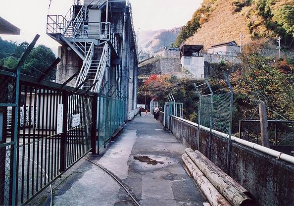 白丸ダム(2003.11.23)