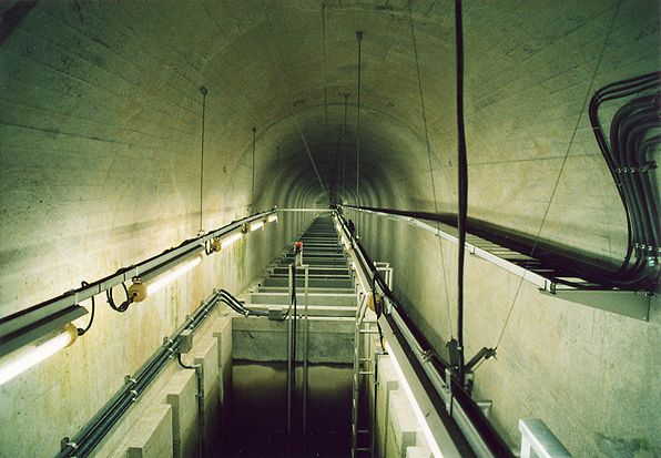 白丸ダムの魚道(2003.11.23)