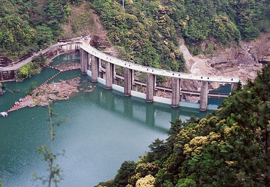 二津野ダム(1992.4.29)