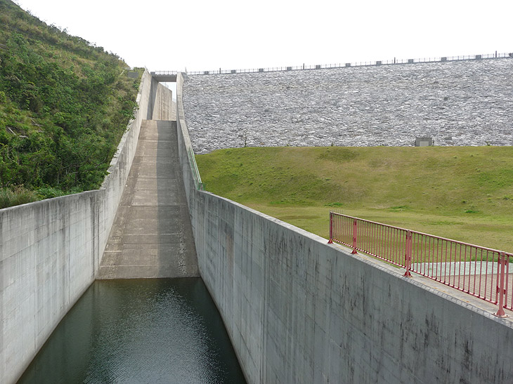 羽地ダム(2013.3)