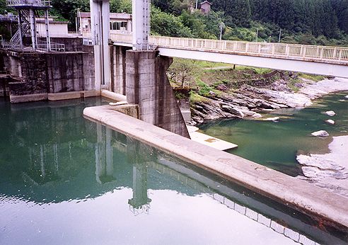 吾北村上八川ダム(1991.8.9)