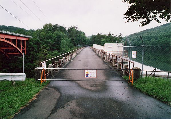 外山ダム(2003.7.21)
